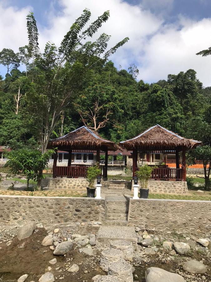 Thomas' Retreat Bukit Lawang Ξενοδοχείο Εξωτερικό φωτογραφία