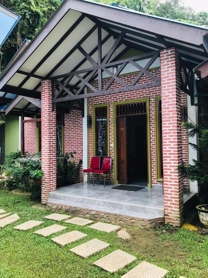 Thomas' Retreat Bukit Lawang Ξενοδοχείο Δωμάτιο φωτογραφία