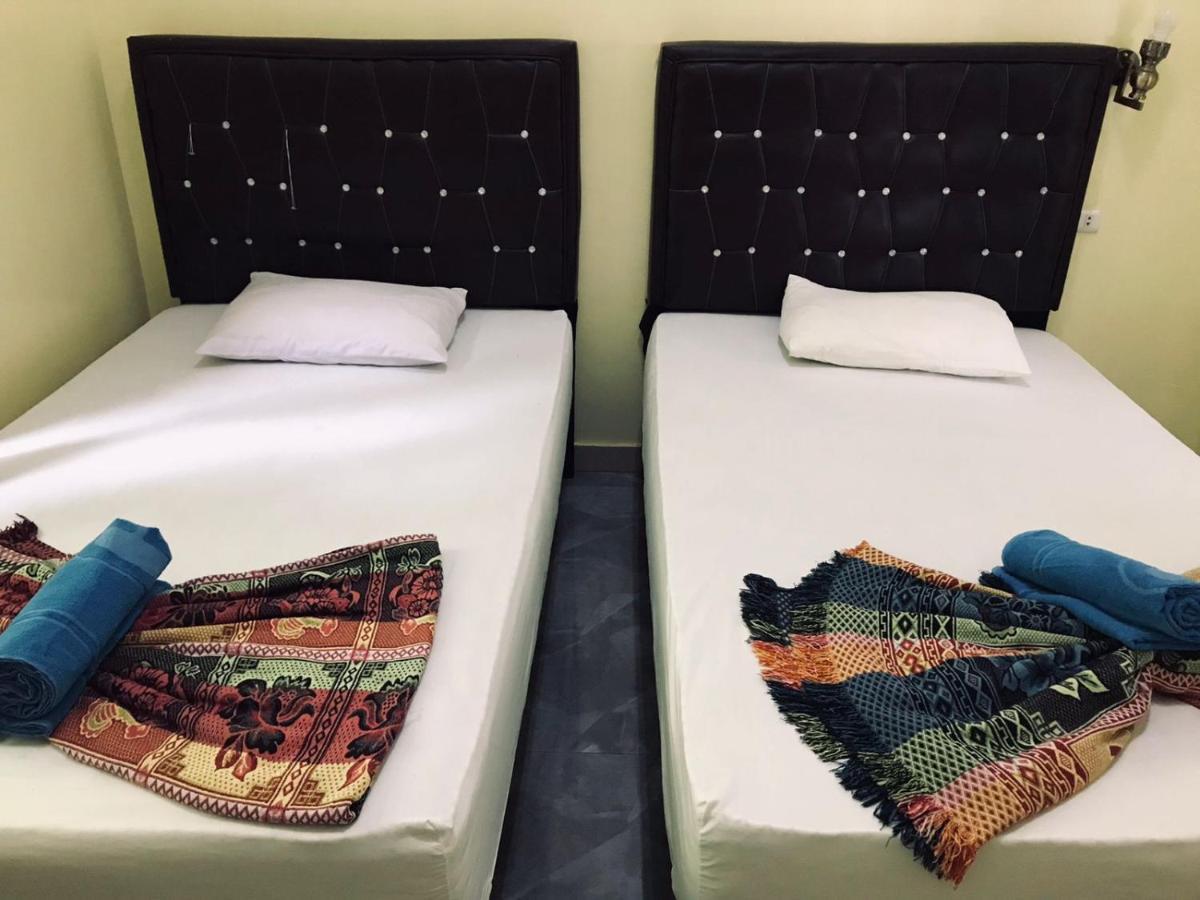 Thomas' Retreat Bukit Lawang Ξενοδοχείο Δωμάτιο φωτογραφία