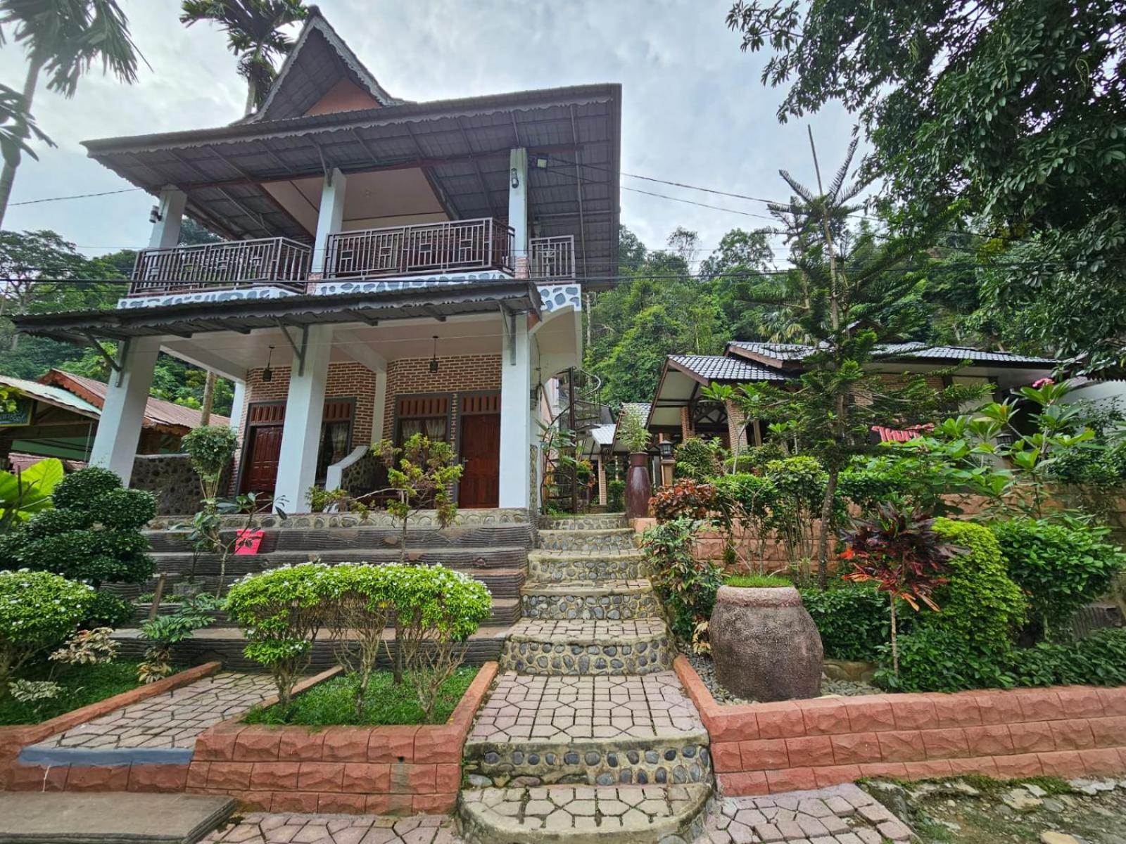 Thomas' Retreat Bukit Lawang Ξενοδοχείο Εξωτερικό φωτογραφία